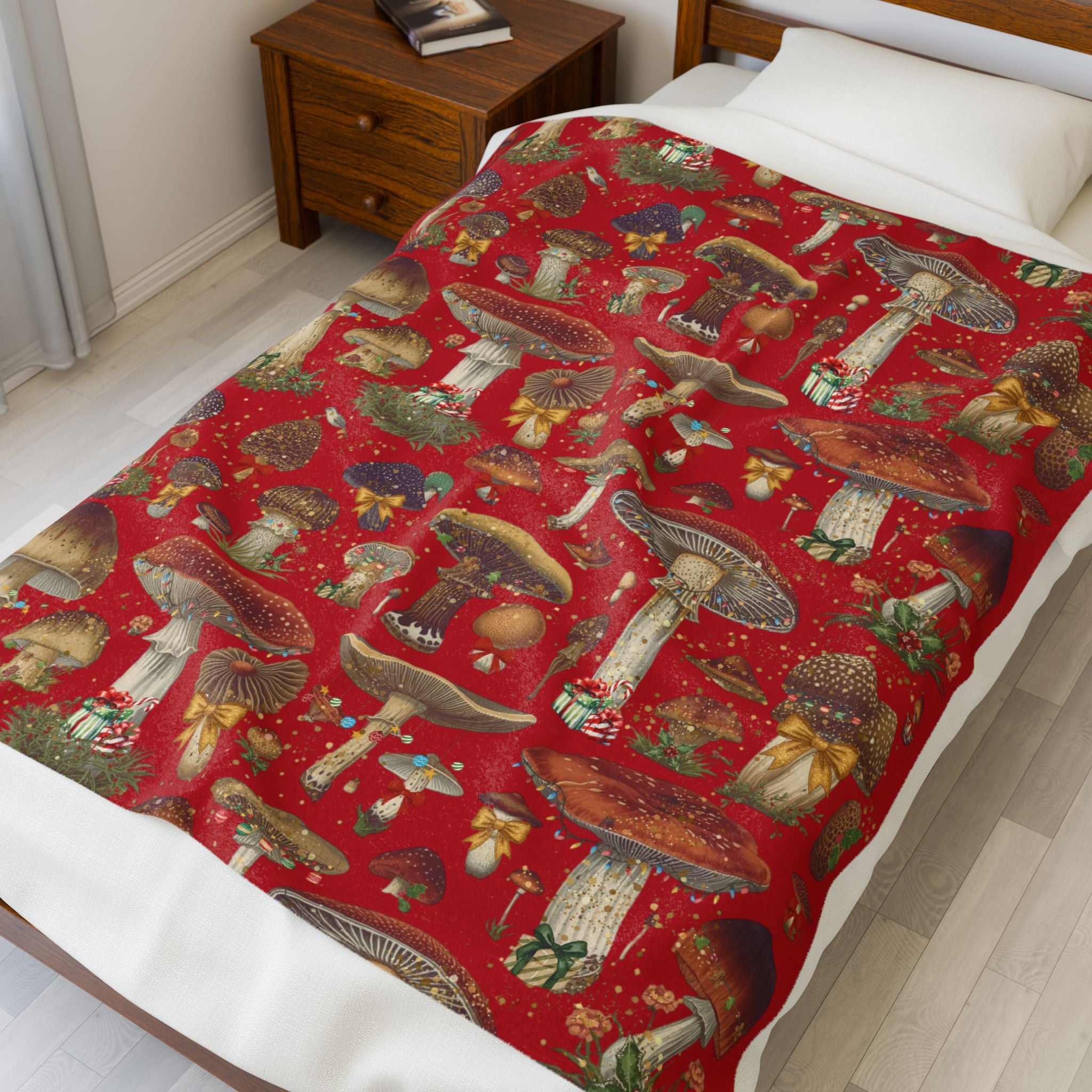 Velveteen Plush Blanket - Vintage Mushroom Christmas Red Throw